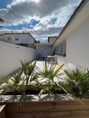 Beau studio indépendant à15mn de la plage, proche de toute commodité
